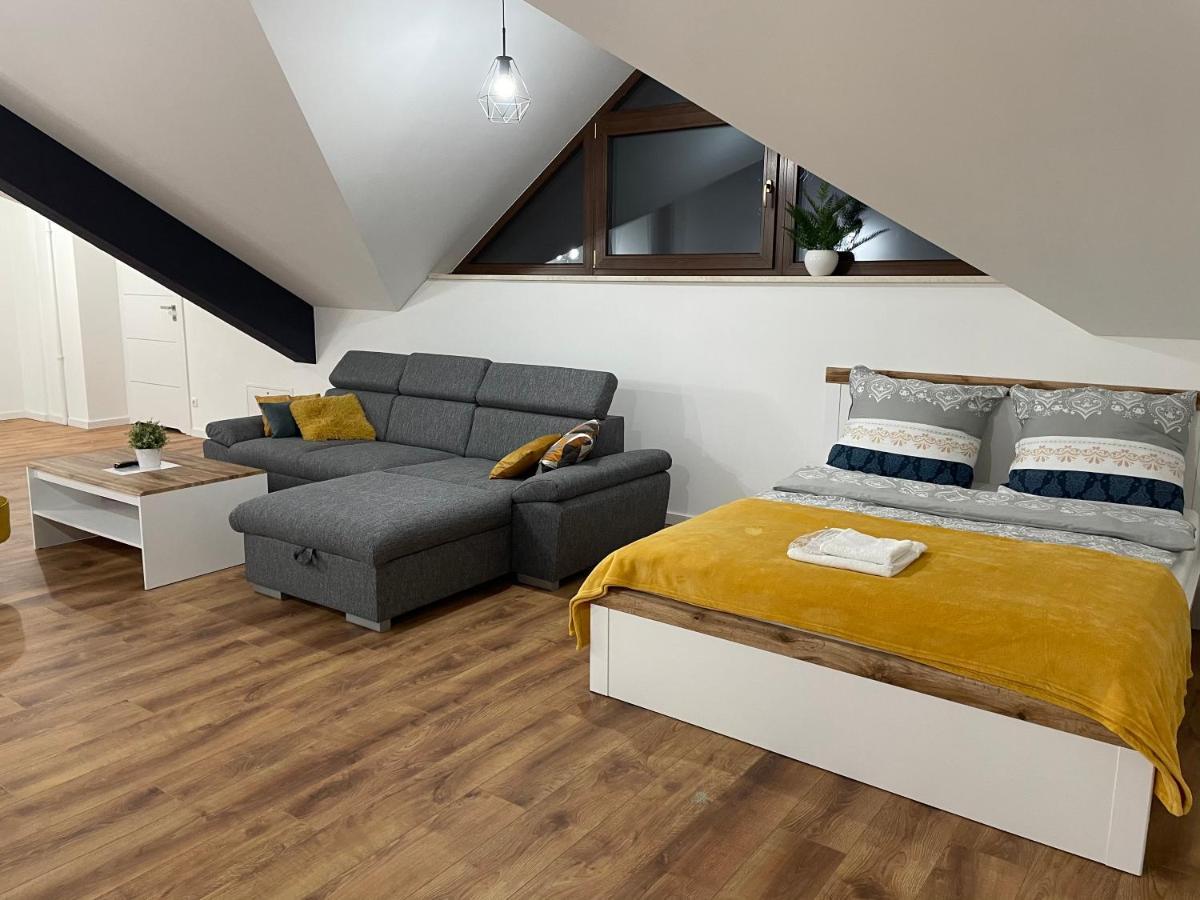 Apartament Rynek 13 z parkingiem - Centrum Bochni Bochnia Buitenkant foto
