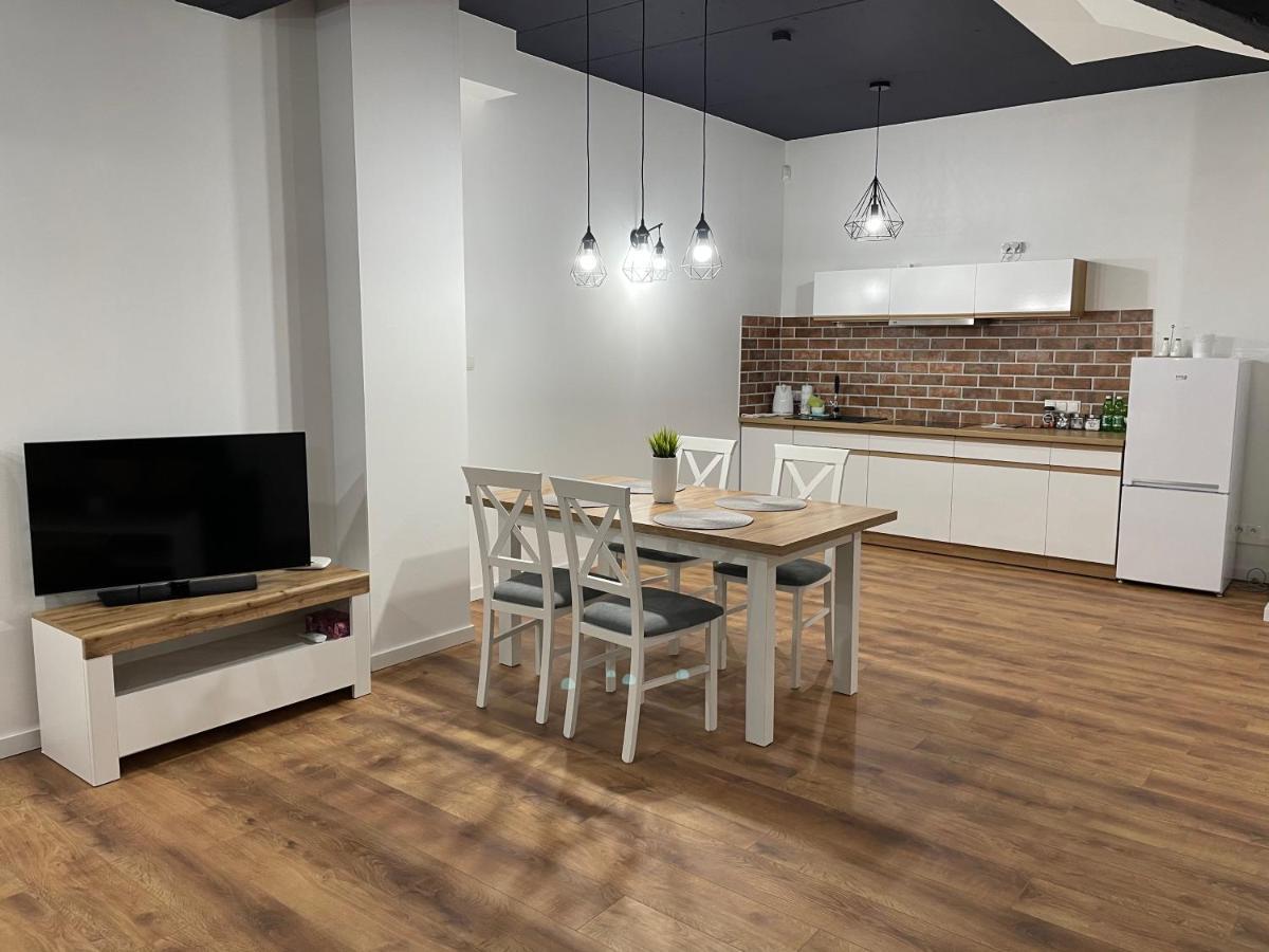 Apartament Rynek 13 z parkingiem - Centrum Bochni Bochnia Buitenkant foto