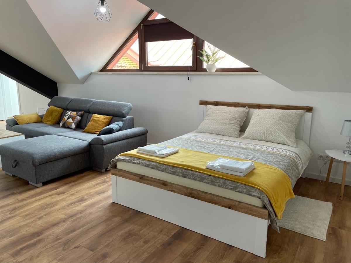 Apartament Rynek 13 z parkingiem - Centrum Bochni Bochnia Buitenkant foto