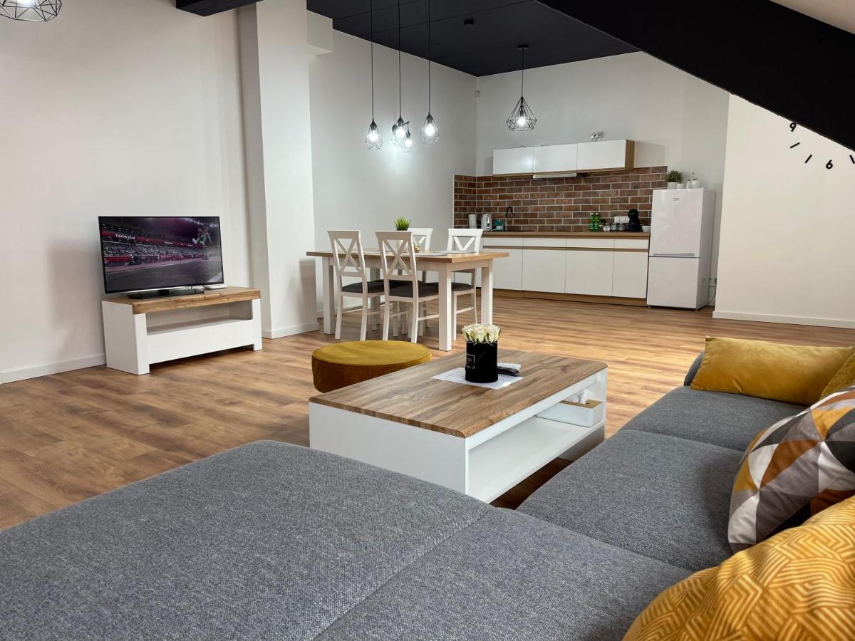 Apartament Rynek 13 z parkingiem - Centrum Bochni Bochnia Buitenkant foto