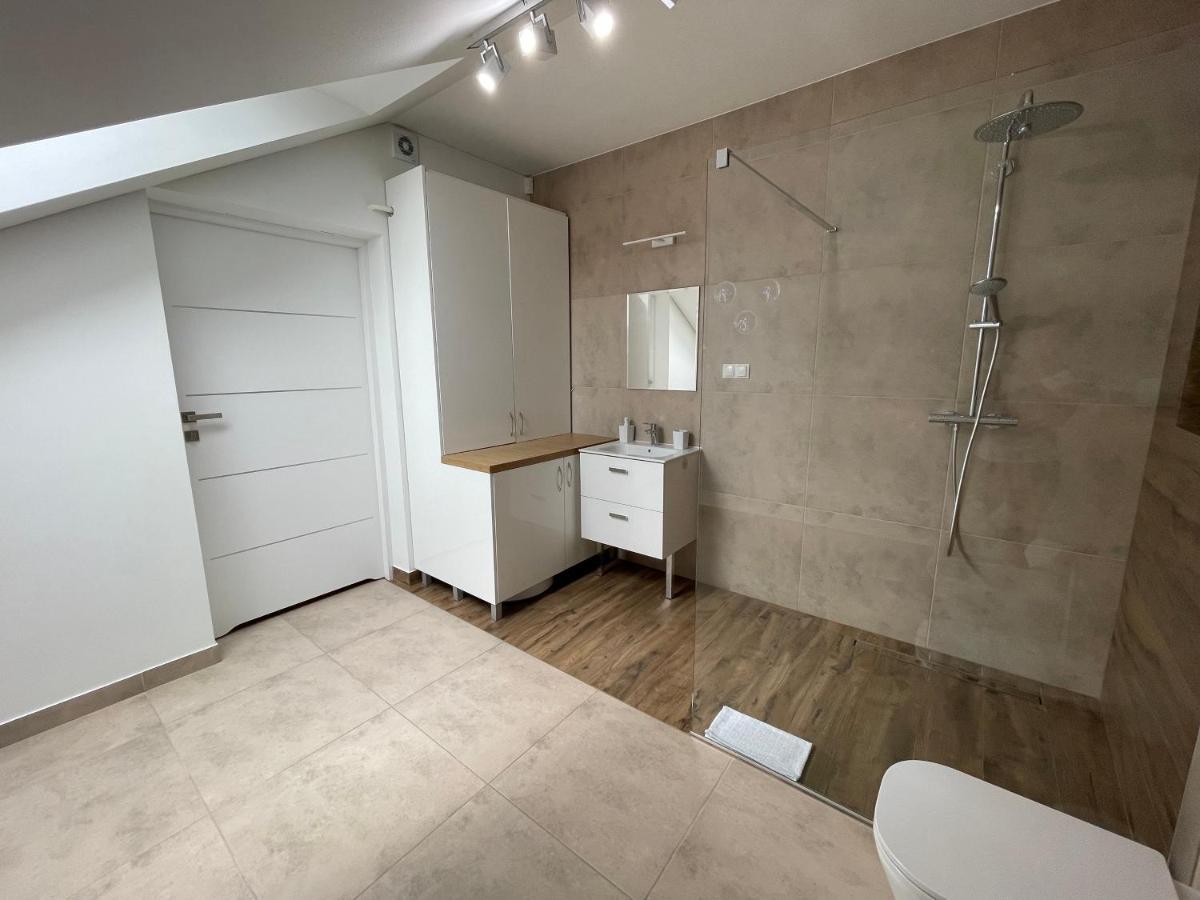 Apartament Rynek 13 z parkingiem - Centrum Bochni Bochnia Buitenkant foto